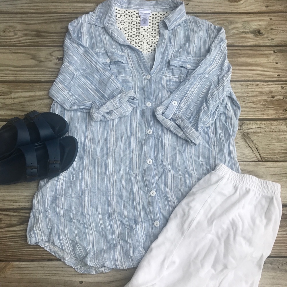 Beachy Button up w/ Lace Back